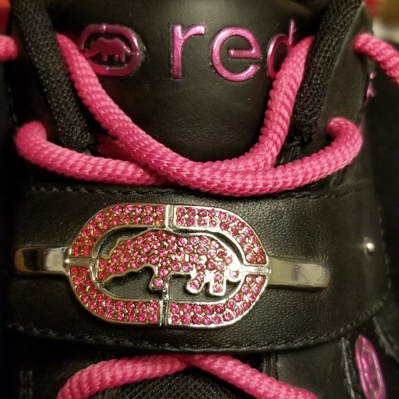 Marc Ecko Red womens' shoes - Picture 3 of 7